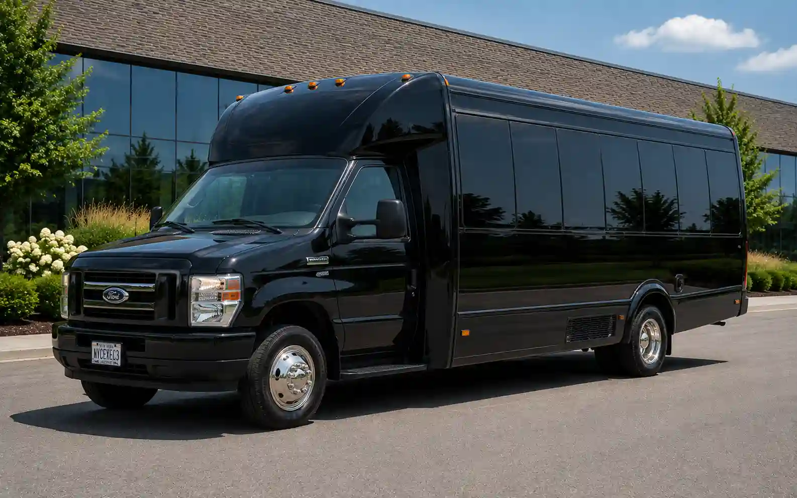 Charter coach for large group transport in New York